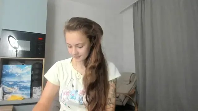 Freechat why_again_me on StripChat