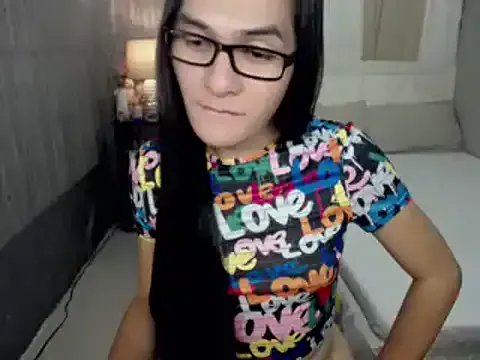 Freechat xAsianSweetHeart on StripChat