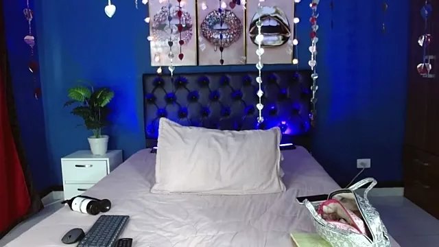 Freechat Zoe_olsen on StripChat